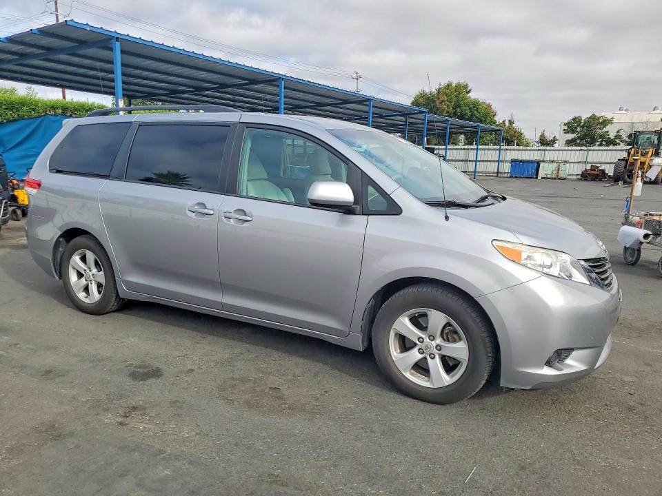 2013 Toyota Sienna VIN 5TDKK3DC2DS284159 COPART salvage auction — REAR END, CA - SALVAGE CERTIFICATE, sold $2,550 on 2026-07-28 (photo 4)