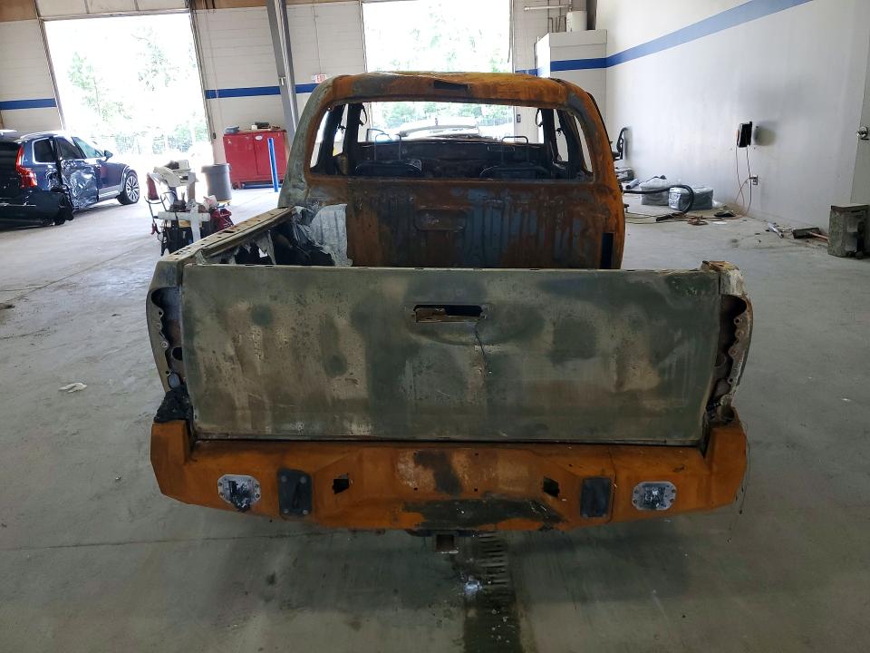 2012 Toyota Tacoma VIN 5TFLU4EN9CX044376 COPART salvage auction — BURN, VA - NON-REPAIRABLE CERTIFICATE, sold $375 on 2026-07-24 (photo 6)