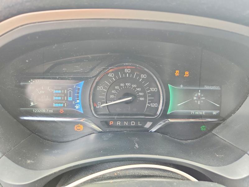 2016 Lincoln Mkz VIN 3LN6L2LU7GR622192 COPART salvage auction — MINOR DENT/SCRATCHES, Fl - Certificate Of Title (P), sold $3,000 on 2026-07-30 (photo 9)