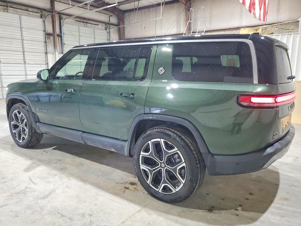 2025 Rivian R1s VIN 7PDSGBBA6SN057582 COPART salvage auction — MINOR DENT/SCRATCHES, Ok - Cert Of Title-Rebuilt, sold $33,250 on 2026-07-08 (photo 2)