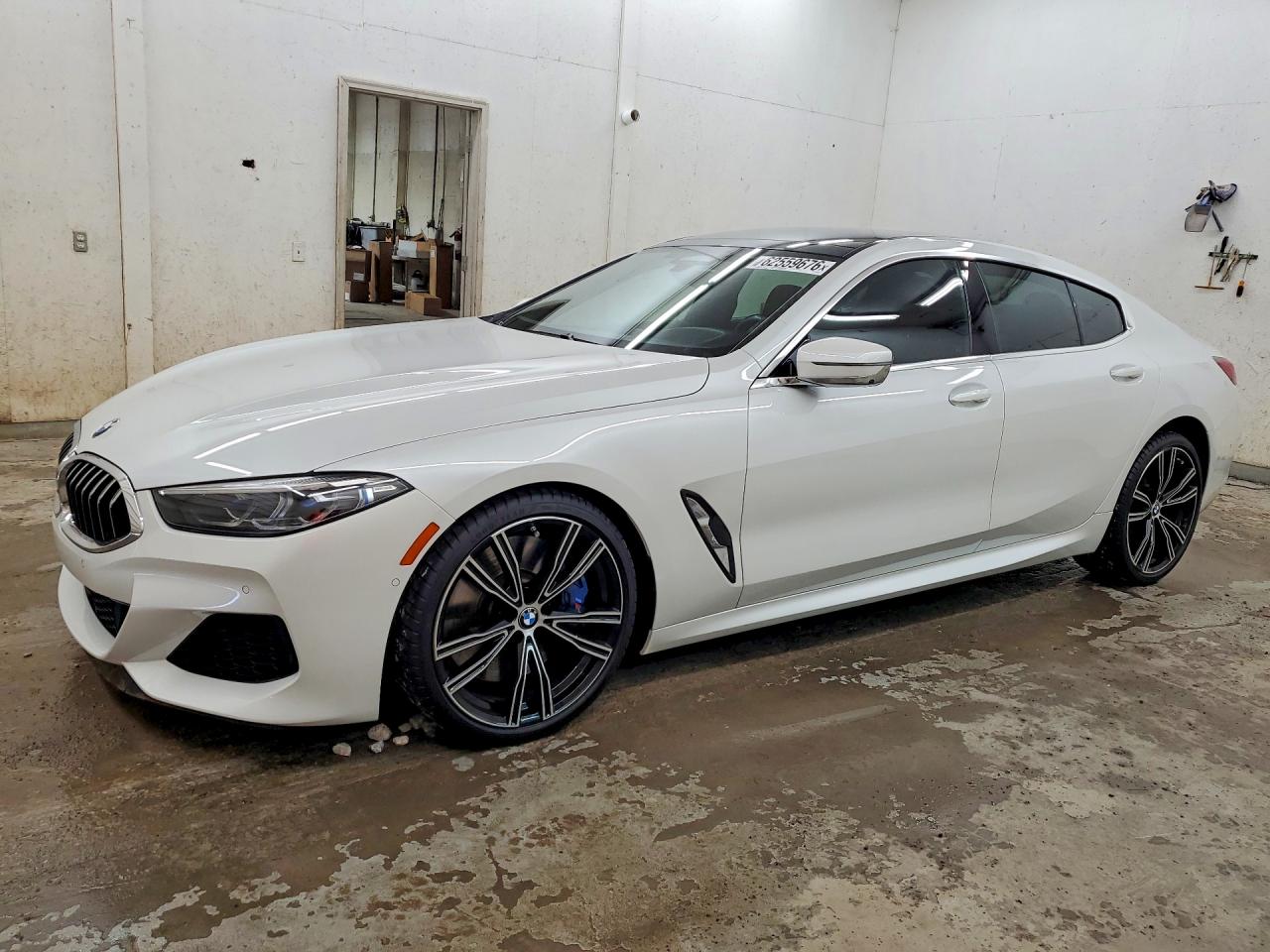 2022 BMW M850i xDrive VIN WBAGV8C00NCG97413 — COPART salvage auction photo