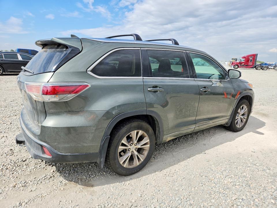 2015 Toyota Highlander VIN 5TDJKRFH7FS152587 COPART salvage auction — SIDE, Co - Dis/Dlr/Exp Only Clean Title, sold $275 on 2026-07-28 (photo 3)
