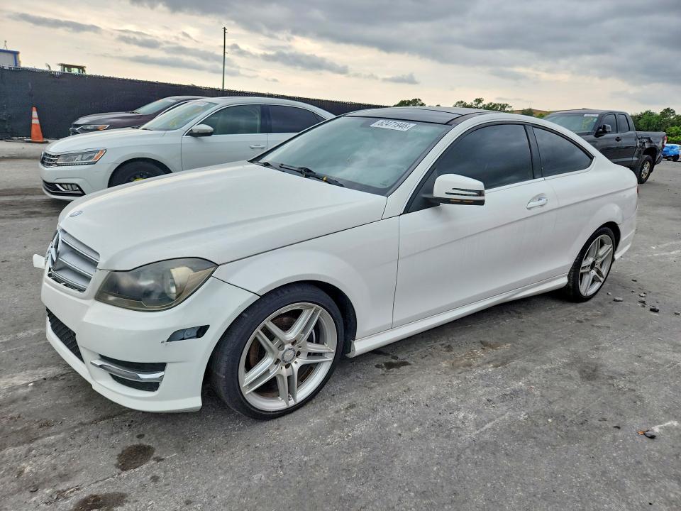 2013 Mercedes-benz C-klasse VIN WDDGJ4HB6DF990105 COPART salvage auction — FRONT END, Fl - Certificate Of Title, sold $4,000 on 2026-08-14 (photo 1)
