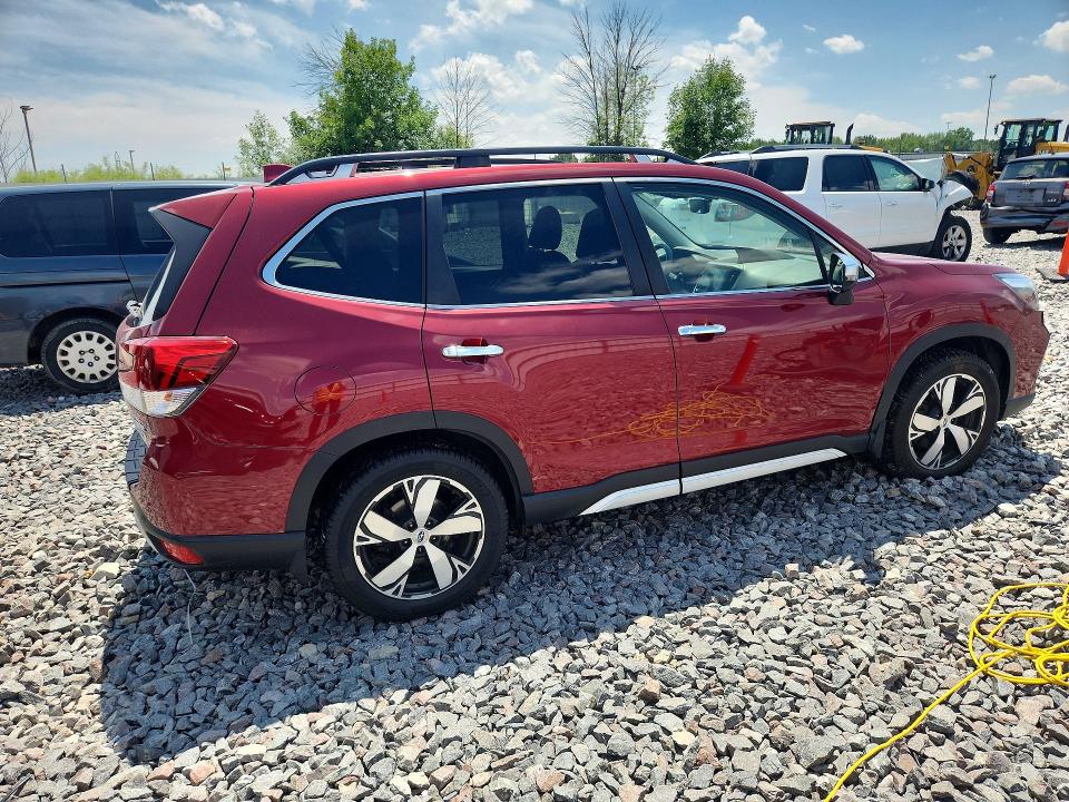 2019 Subaru Forester VIN JF2SKAWC9KH428181 COPART salvage auction — HAIL, Wi - Certificate Of Title, sold $12,500 on 2026-07-20 (photo 3)