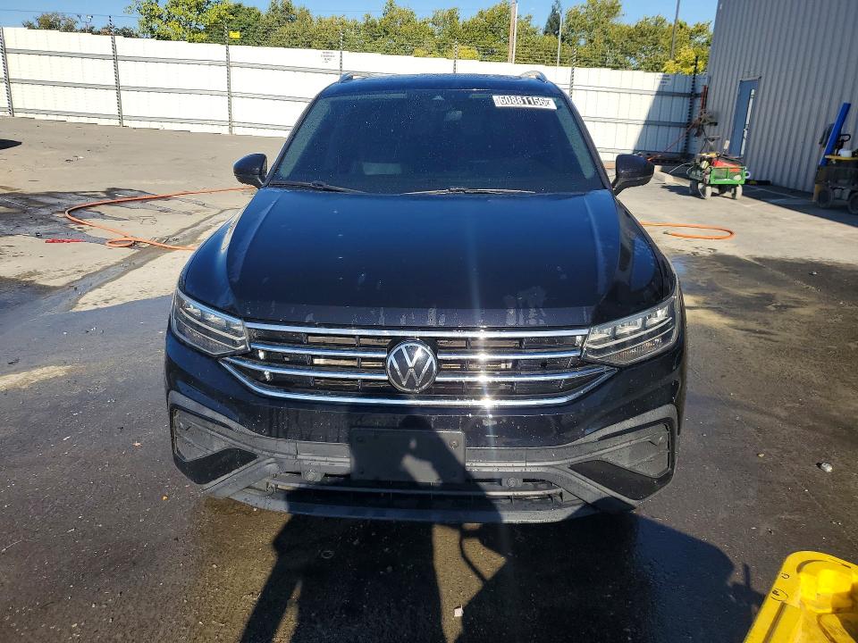 2022 Volkswagen Tiguan VIN 3VV2B7AX1NM019122 COPART salvage auction — NORMAL WEAR, CA - CERTIFICATE OF TITLE, sold $11,600 on 2026-08-11 (photo 5)
