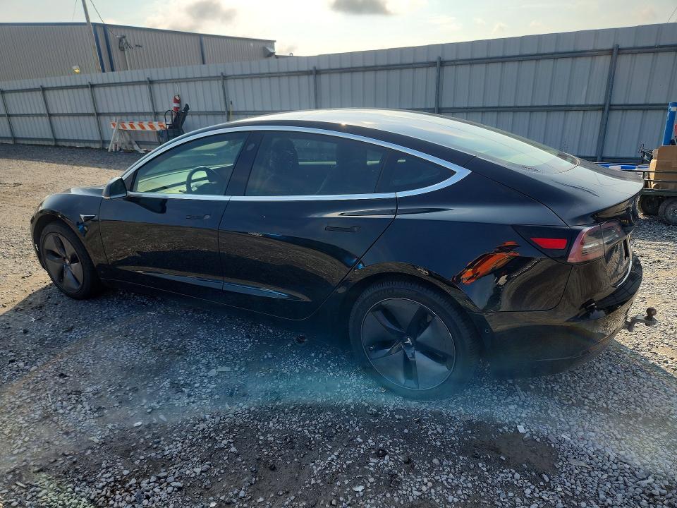 2019 Tesla Model 3 VIN 5YJ3E1EA5KF325138 COPART salvage auction — MINOR DENT/SCRATCHES, Mt - Dealer Only Clean Title (P), sold $5,200 on 2026-09-08 (photo 2)
