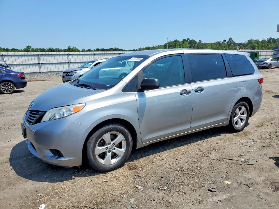 2017 Toyota Sienna VIN 5TDZZ3DC4HS875268 COPART salvage auction — WATER/FLOOD, VA - CERT OF TITLE-FLOOD, sold $3,550 on 2026-07-29 (photo 1)