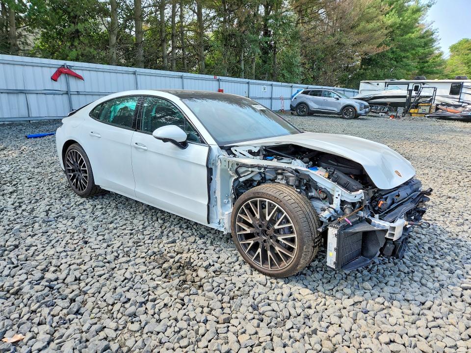 2024 Porsche Panamera VIN WP0AA2YA7RL004892 COPART salvage auction — FRONT END, Salvage Title, sold $27,250 on 2026-10-05 (photo 4)