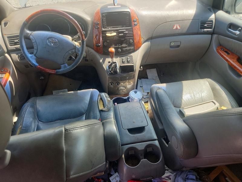 2007 Toyota Sienna VIN 5TDZK22C17S091985 COPART salvage auction — MINOR DENT/SCRATCHES, IL - CERTIFICATE OF TITLE, sold $275 on 2026-07-27 (photo 8)