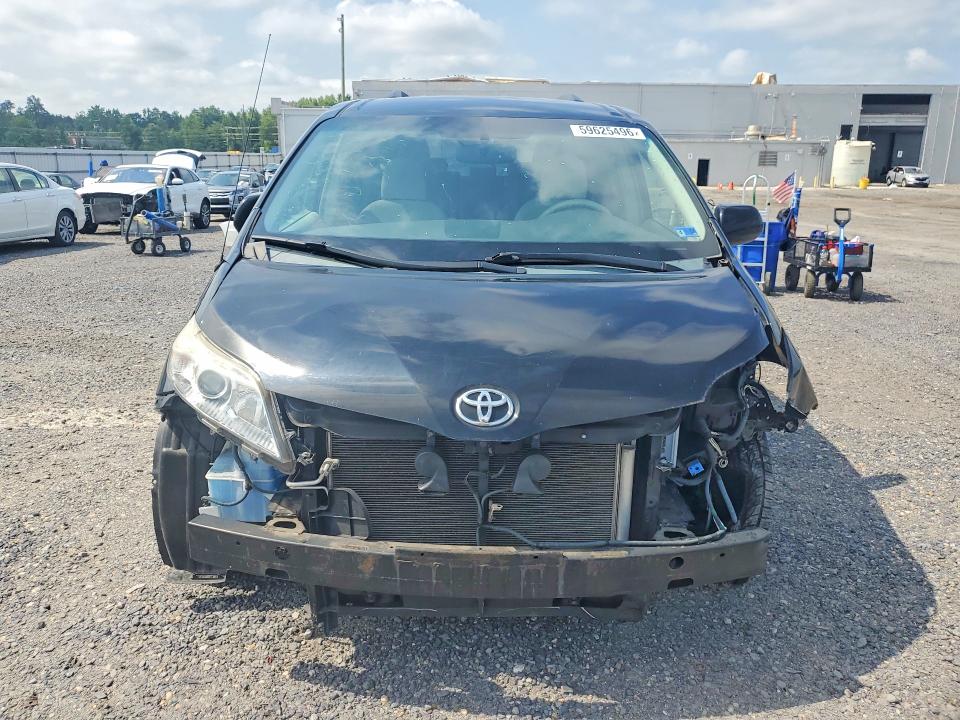 2014 Toyota Sienna VIN 5TDKK3DC4ES472764 COPART salvage auction — FRONT END, Va - Cert Of Title - Salvage, sold $2,600 on 2026-07-22 (photo 5)