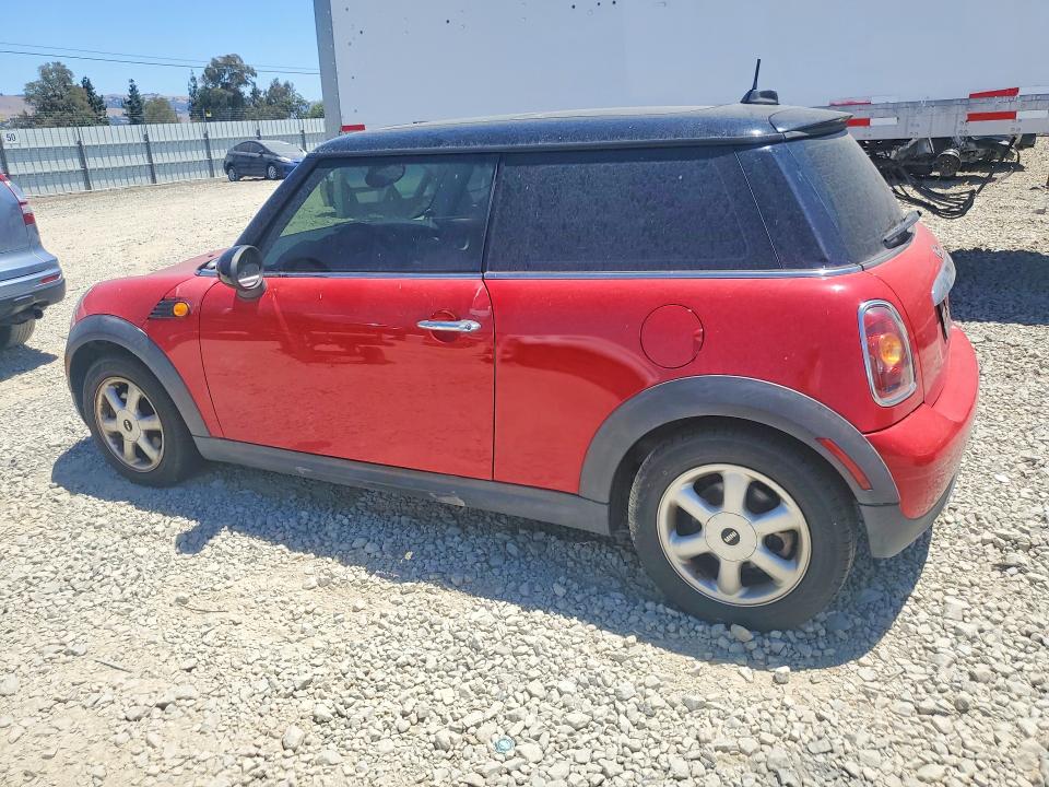 2008 Mini Cooper VIN WMWMF33588TT59953 COPART salvage auction — MINOR DENT/SCRATCHES, Ca - Dis/Dlr/Exp Only Clean Title, sold $525 on 2026-07-23 (photo 2)