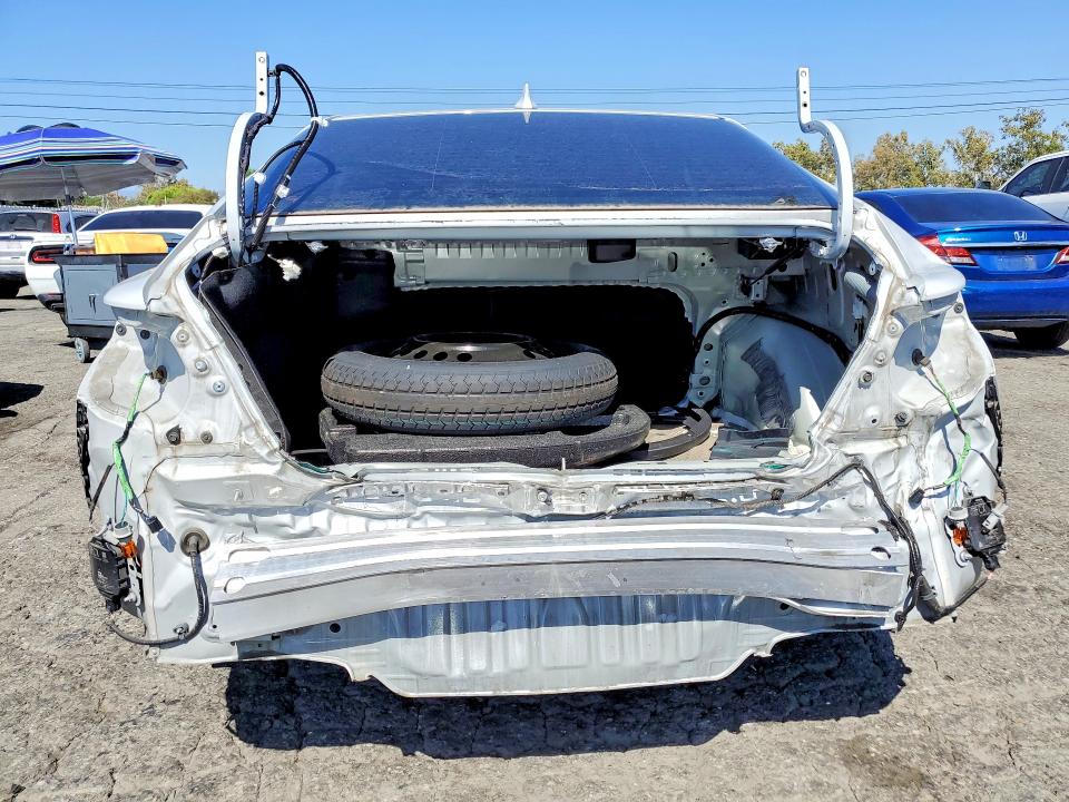 2022 Toyota Camry solara VIN 4T1G31AK1NU045648 COPART salvage auction — REAR END, Ca - Salvage Certificate, sold $8,600 on 2026-08-27 (photo 6)