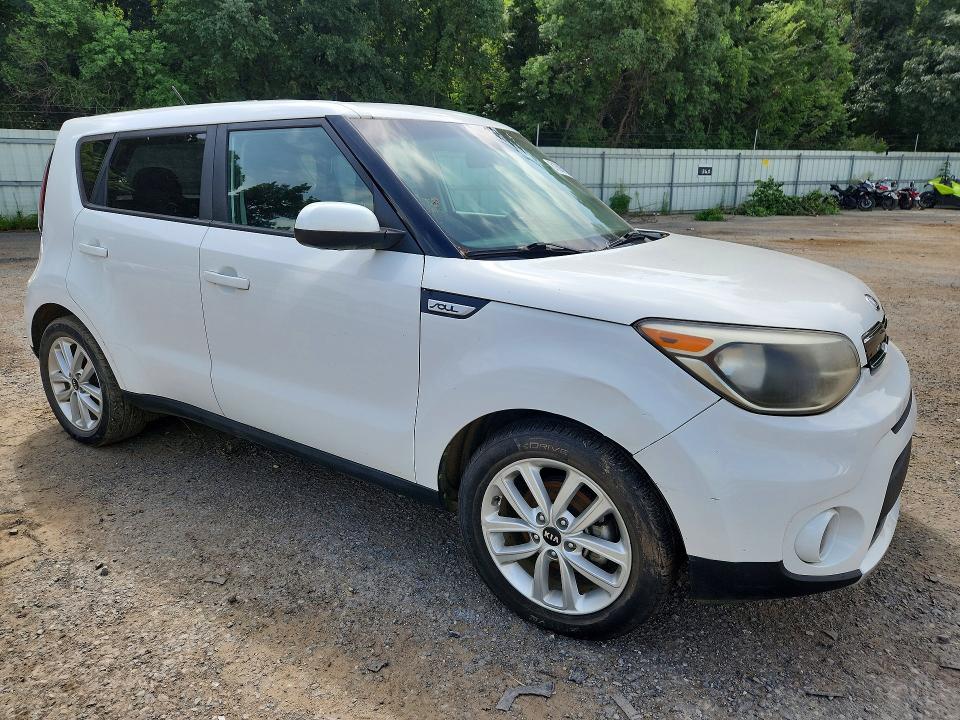 2018 Kia Soul VIN KNDJP3A58J7904120 COPART salvage auction — MINOR DENT/SCRATCHES, La - Certificate Of Title, sold $350 on 2026-07-30 (photo 4)