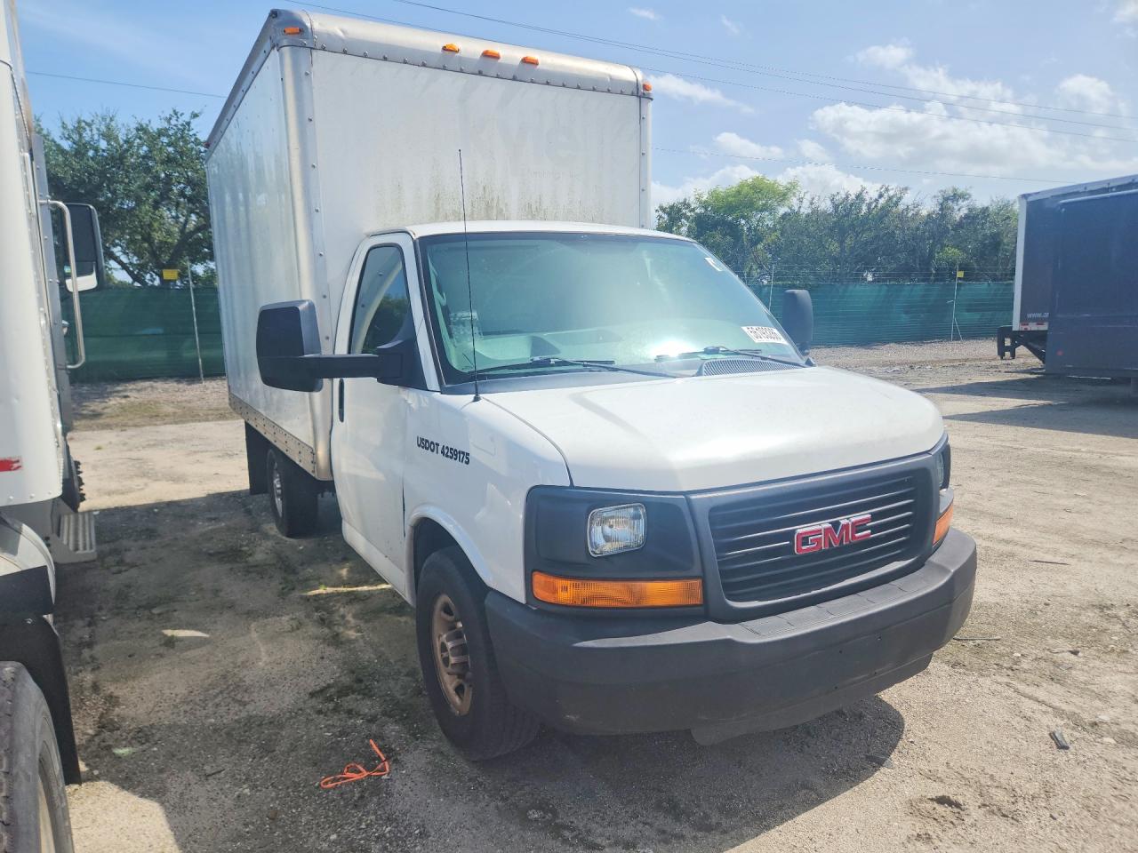 2014 GMC Savana VIN 1GD072CG7E1144948 COPART salvage auction — Minor Dent/Scratches, FL - CERTIFICATE OF TITLE, sold $2,950 on 2026-09-10 (photo 4)