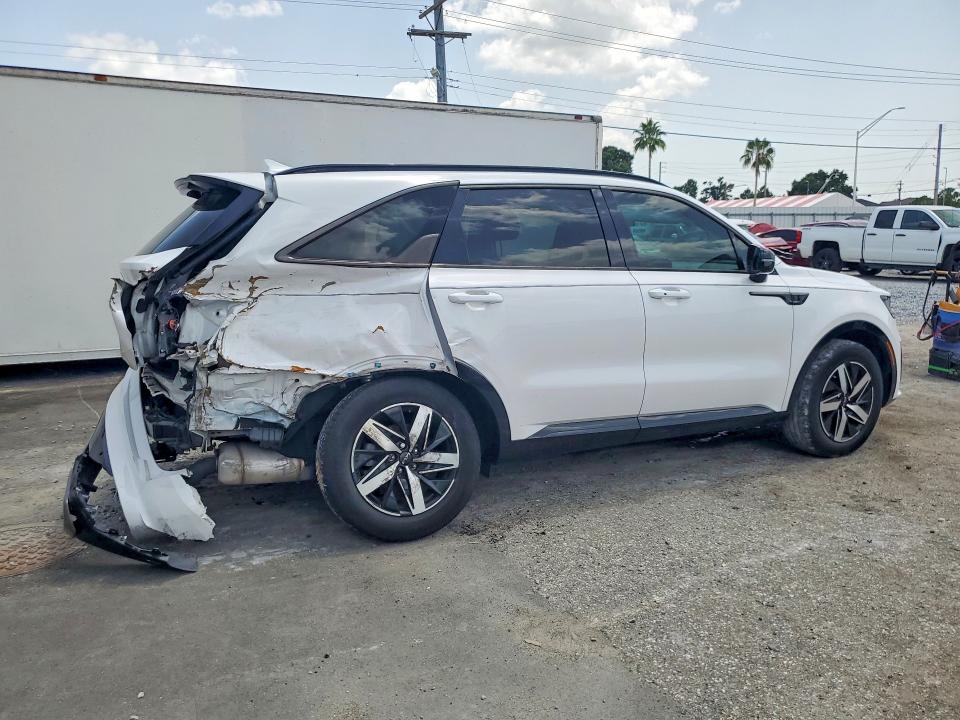 2022 Kia Sorento VIN 5XYRH4LF4NG103091 COPART salvage auction — REAR END, Salvage Title, sold $2,600 on 2026-07-24 (photo 3)