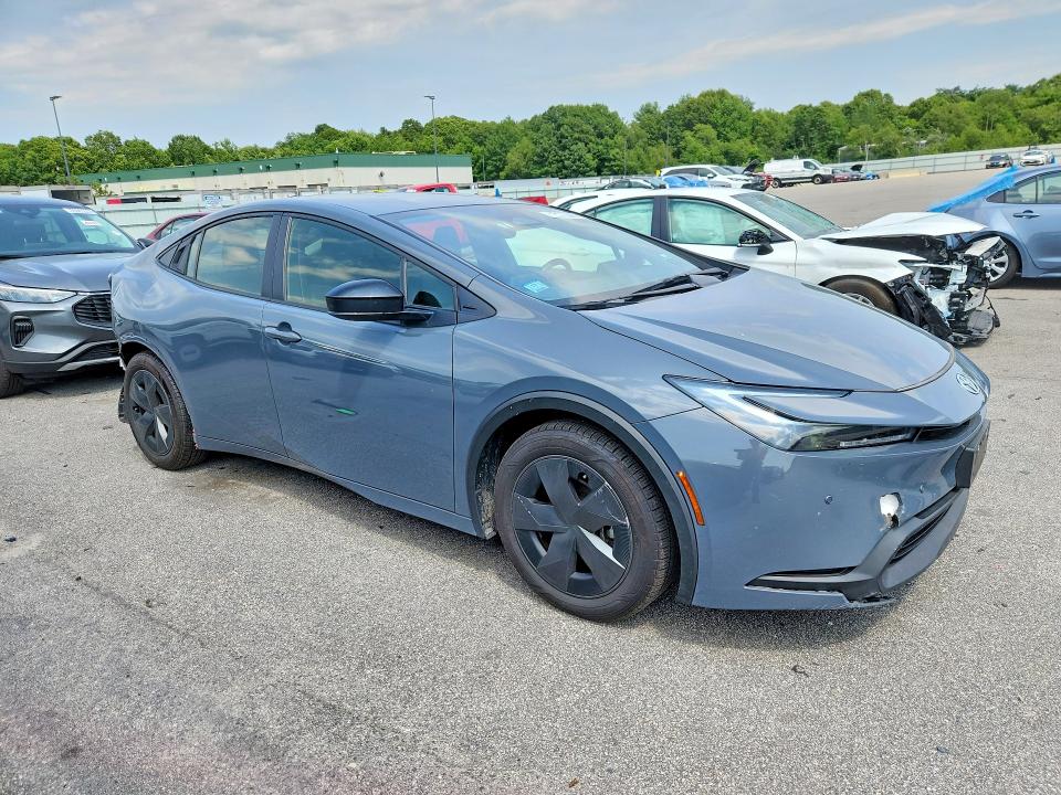 2024 Toyota Prius VIN JTDACAAU4R3025854 COPART salvage auction — REAR END, MA - CERTIFICATE OF TITLE, sold $15,100 on 2026-07-27 (photo 4)
