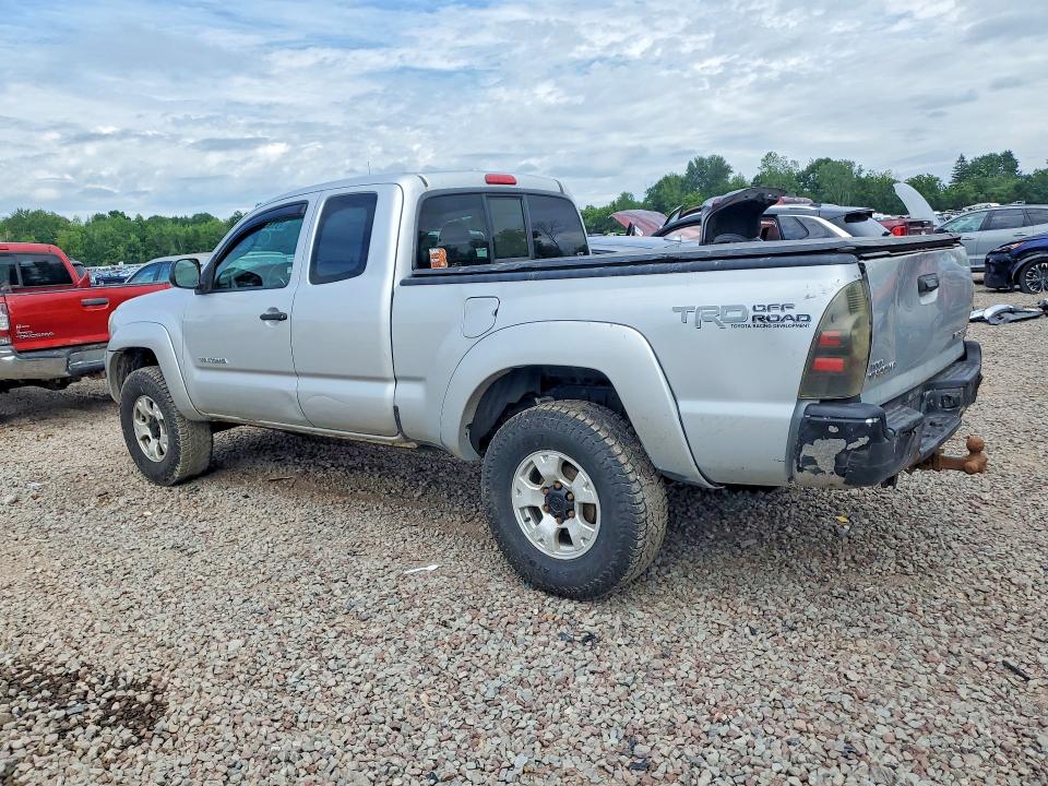 2010 Toyota Tacoma VIN 5TEUU4EN1AZ704727 COPART salvage auction — MINOR DENT/SCRATCHES, NY - CERTIFICATE OF TITLE, sold $3,100 on 2026-07-27 (photo 2)