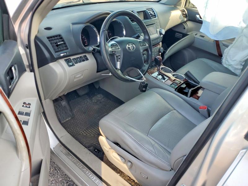 2011 Toyota Highlander VIN 5TDDK3EH7BS051197 COPART salvage auction — SIDE, Mn - Certificate Of Title, sold $3,700 on 2026-07-25 (photo 8)