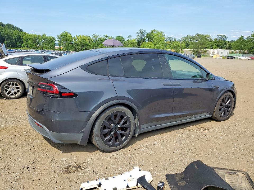 2022 Tesla Model x VIN 7SAXCDE50NF345395 COPART salvage auction — MINOR DENT/SCRATCHES, Ny - Mv-907A Salvage Certificate, sold $6,800 on 2026-07-30 (photo 3)