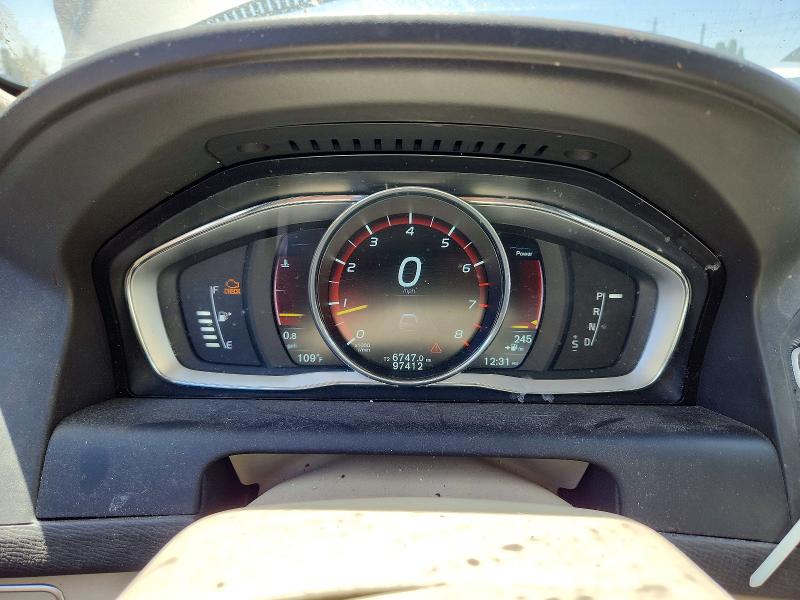 2016 Volvo Xc60 VIN YV4612RM1G2810838 COPART salvage auction — MECHANICAL, Ca - Dis/Dlr/Exp Only Clean Title, sold $2,350 on 2026-08-10 (photo 9)