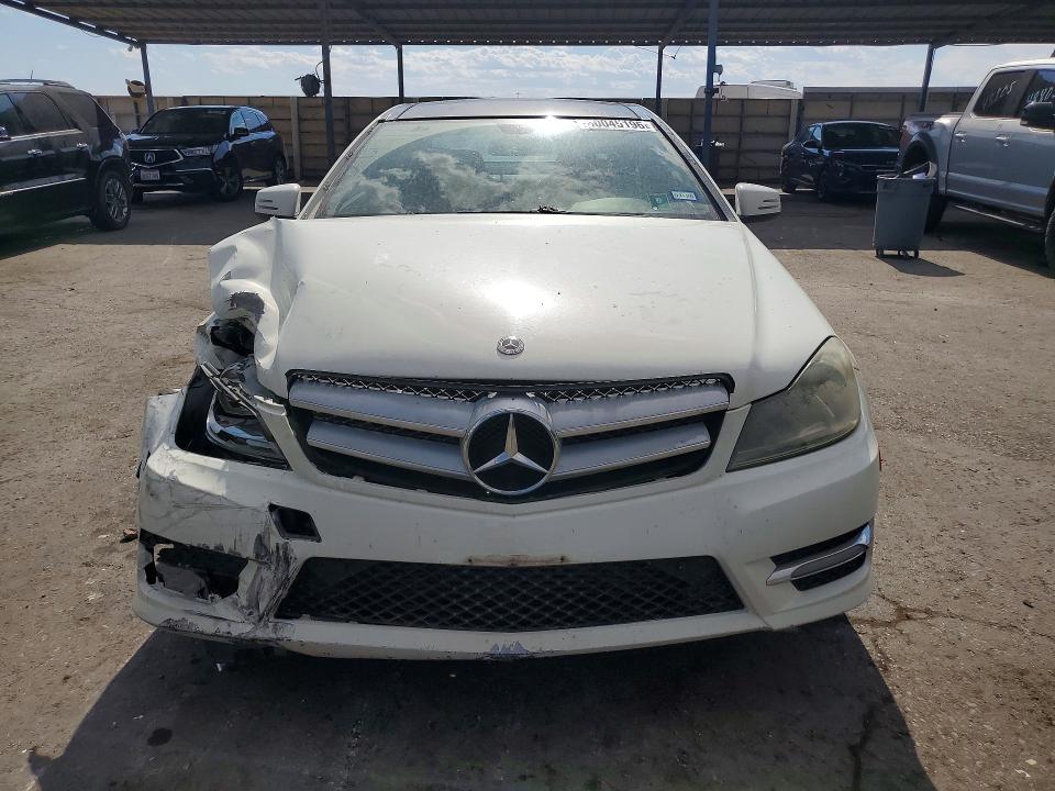 2012 Mercedes-benz C-klasse VIN WDDGJ4HB9CF801106 COPART salvage auction — FRONT END, Tx - Salvage Vehicle Title, sold $775 on 2026-07-31 (photo 5)