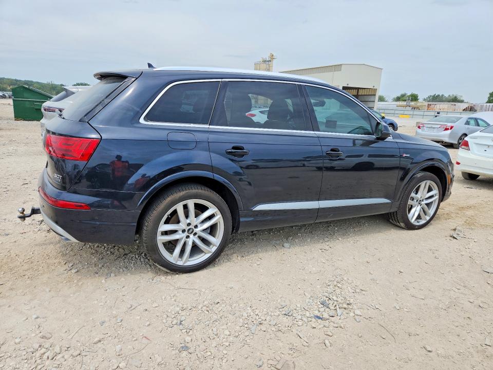 2017 Audi Q7 VIN WA1VAAF76HD056701 COPART salvage auction — NORMAL WEAR, IN - DEALER ONLY CLEAN TITLE, sold $1,550 on 2026-07-28 (photo 3)