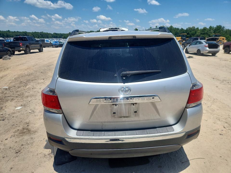 2013 Toyota Highlander VIN 5TDYK3EHXDS095165 COPART salvage auction — FRONT END, Fl - Cert Of Title Slvg Rebuildable, sold $5,900 on 2026-07-31 (photo 6)