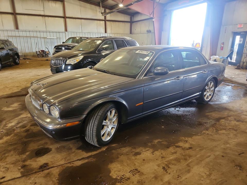 2004 Jaguar Xj series VIN SAJWA71C64SG22528 COPART salvage auction — MINOR DENT/SCRATCHES, Mi - Dealer Only Clean Title, sold $525 on 2026-07-31 (photo 1)