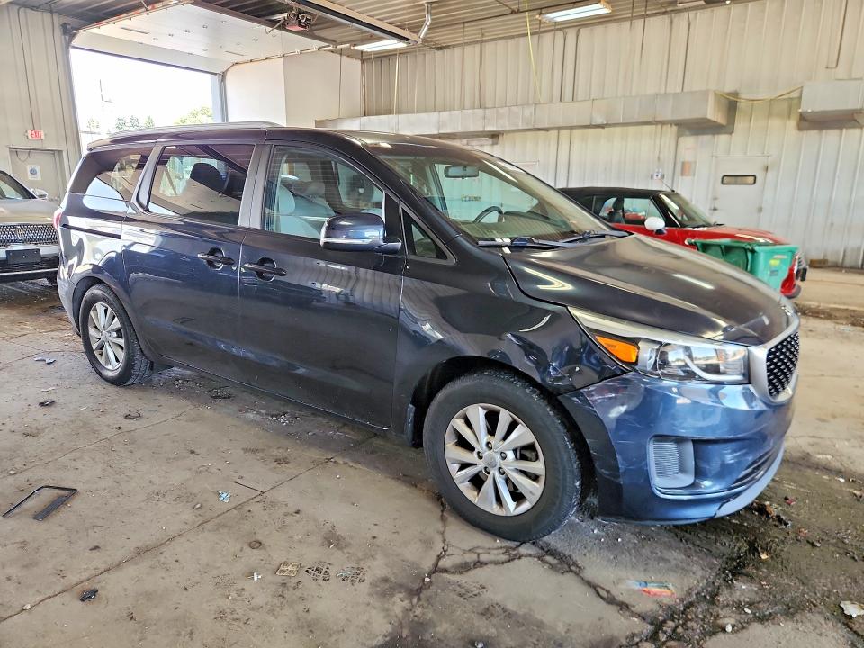 2016 Kia SEDONA VIN KNDMB5C19G6207295 COPART salvage auction — REAR END, Wi - Junked Vehicle Bill Of Sale, sold $2,350 on 2026-07-13 (photo 4)