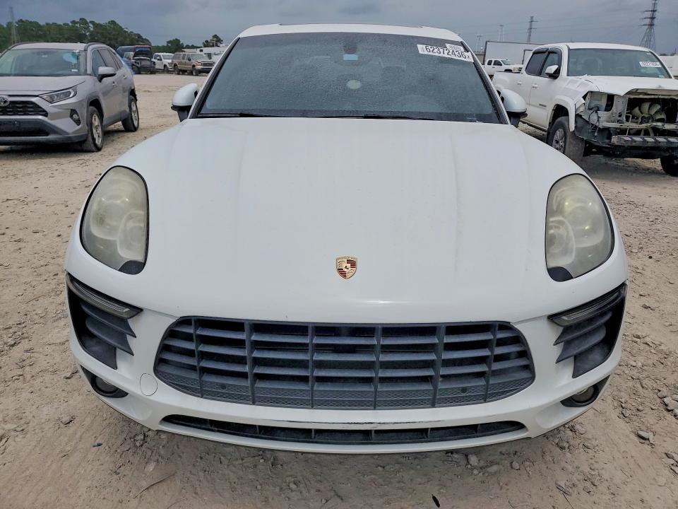 2015 Porsche Macan VIN WP1AB2A51FLB74668 COPART salvage auction — NORMAL WEAR, Fl - Certificate Of Title, sold $4,250 on 2026-08-04 (photo 5)