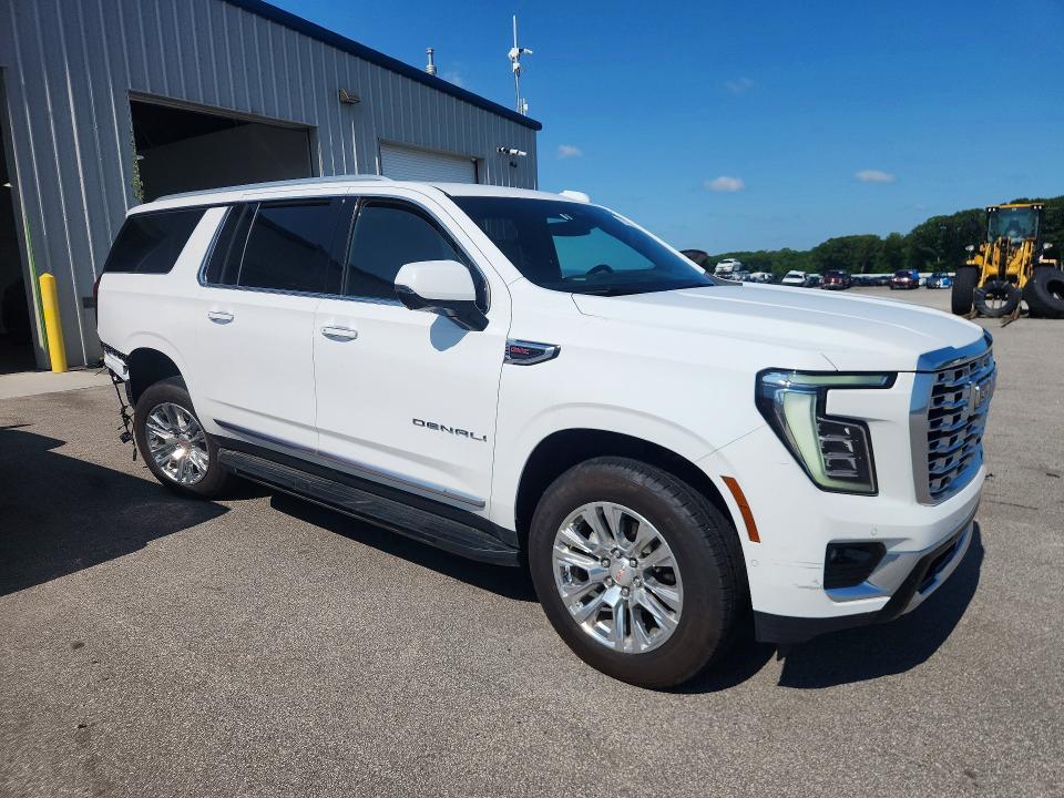 2025 Gmc Yukon xl VIN 1GKS2JRLXSR346968 COPART salvage auction — REAR END, FL - CERTIFICATE OF TITLE, sold $43,250 on 2026-07-27 (photo 4)
