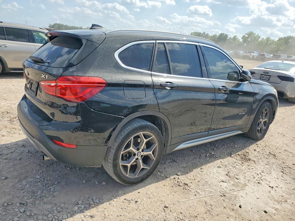 2017 BMW X1 VIN WBXHU7C33H5H37560 COPART salvage auction — SIDE, Tx - Salvage Vehicle Title, sold $1,950 on 2026-08-04 (photo 3)