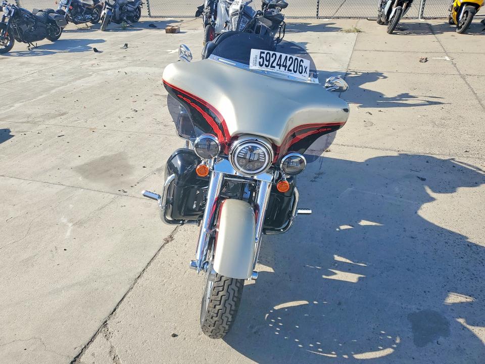 2006 Harley-davidson FLHTCUSE VIN 1HD1PRE3X6Y950866 COPART salvage auction — SIDE, CA - SALVAGE CERTIFICATE, sold $1,950 on 2026-07-19 (photo 2)