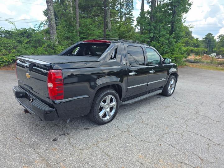 2013 Chevrolet Avalanche VIN 3GNTKGE76DG146093 COPART salvage auction — MINOR DENT/SCRATCHES, Ga - Certificate Of Title (P), sold $7,300 on 2026-07-27 (photo 4)