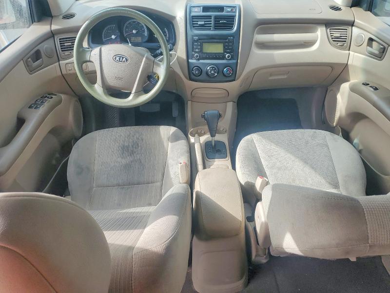 2009 Kia Sportage VIN KNDJF724X97558048 COPART salvage auction — MINOR DENT/SCRATCHES, Ca - Dis/Dlr/Exp Only Clean Title, sold $275 on 2026-07-29 (photo 8)
