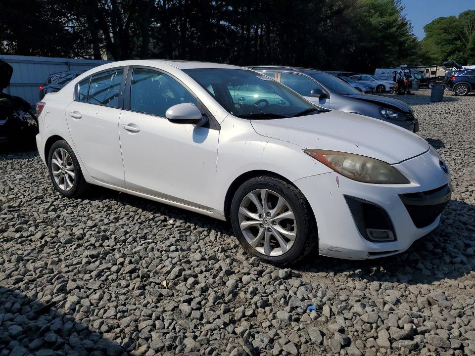 2011 Mazda 3 VIN JM1BL1U66B1398297 COPART salvage auction — REAR END, Nj - Cert Of Title-Salvage, sold $225 on 2026-07-22 (photo 4)