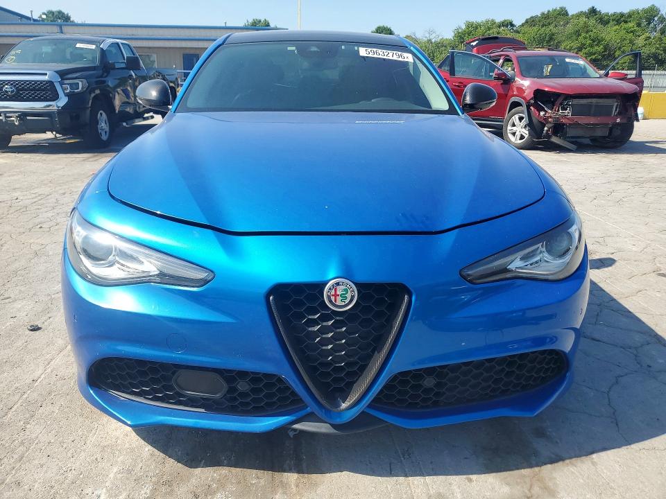 2017 Alfa romeo Giulia VIN ZARFAECN8H7560028 COPART salvage auction — MECHANICAL, Tn - Certificate Of Title, sold $725 on 2026-07-15 (photo 5)