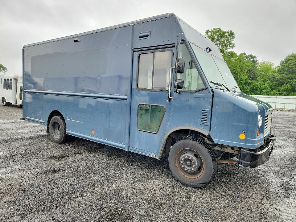 2020 Ford F59 VIN 1F65F5KN1L0A11526 COPART salvage auction — MINOR DENT/SCRATCHES, MA - CERTIFICATE OF TITLE, sold $20,750 on 2026-07-14 (photo 4)