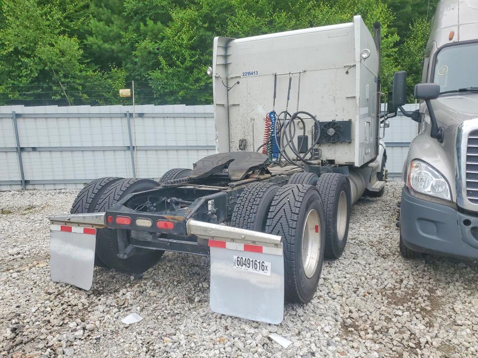2019 Peterbilt All other VIN 1XPBDP9X6KD267675 COPART salvage auction — SIDE, CT, sold $5,500 on 2026-09-08 (photo 3)