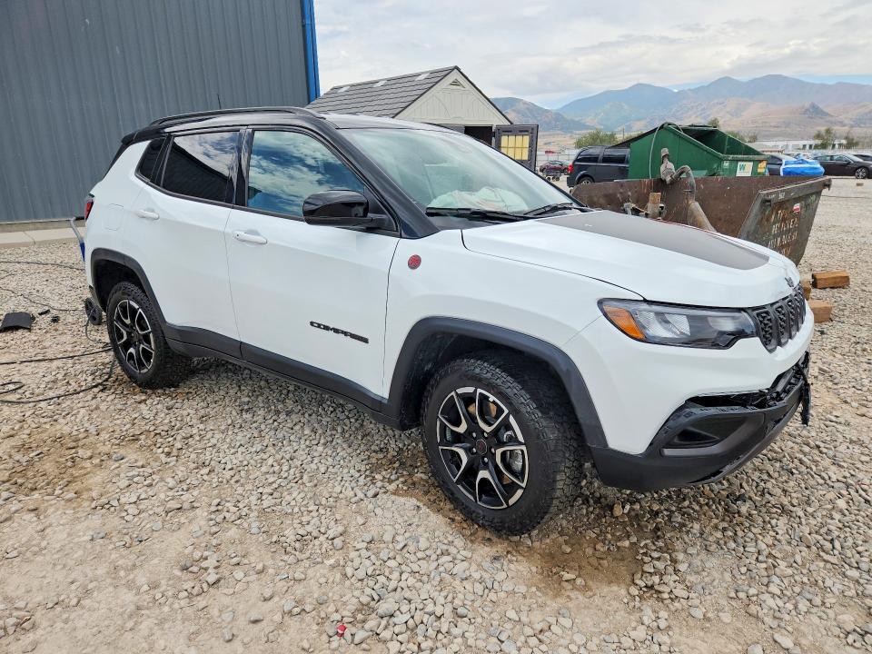 2026 Jeep Compass VIN 3C4NJDDNXTT178148 COPART salvage auction — FRONT END, Tx - Certificate Of Title, sold $7,800 on 2026-08-03 (photo 4)