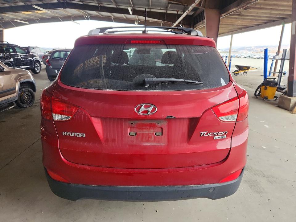 2011 Hyundai Tucson VIN KM8JU3AC9BU203916 COPART salvage auction — FRONT END, Ca - Salvage Certificate, sold $1,650 on 2026-07-30 (photo 6)