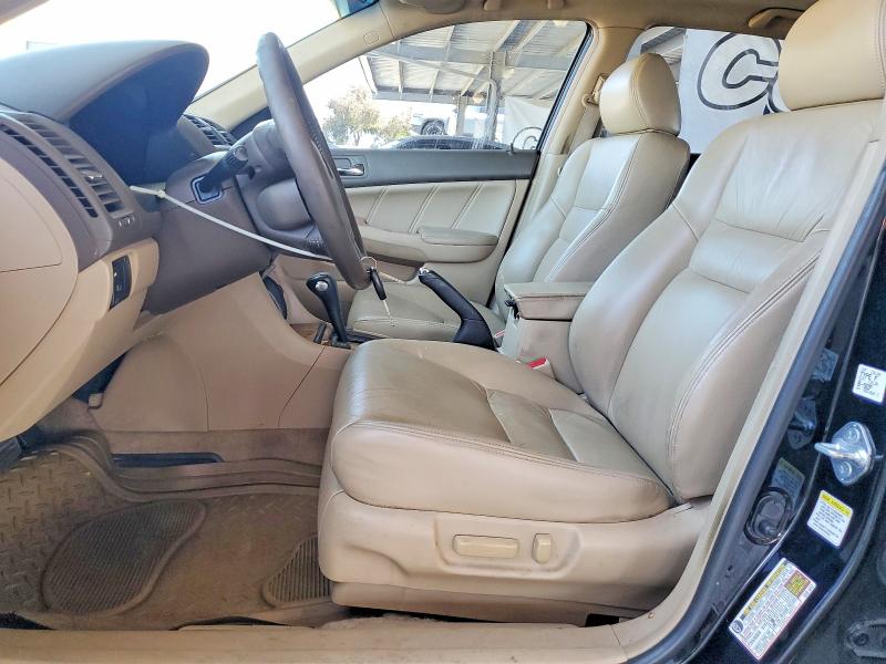 2004 Honda Accord VIN JHMCM56734C019132 COPART salvage auction — MINOR DENT/SCRATCHES, CA - DIS/DLR/EXP ONLY CLEAN TITLE, sold $30 on 2026-07-28 (photo 7)