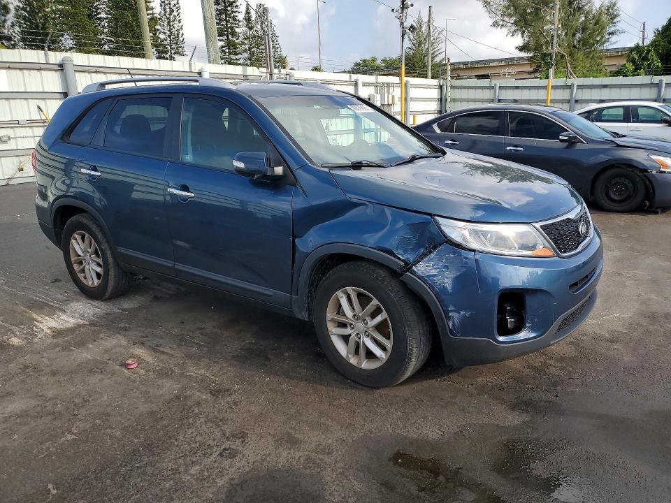 2014 Kia Sorento VIN 5XYKT4A60EG502101 COPART salvage auction — FRONT END, Fl - Cert Of Title Slvg Rebuildable, sold $1,300 on 2026-07-29 (photo 4)