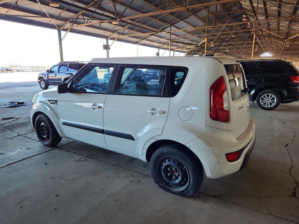 2013 Kia Soul VIN KNDJT2A56D7755359 COPART salvage auction — MINOR DENT/SCRATCHES, Nm - Certificate Of Title (P), sold $250 on 2026-07-27 (photo 2)