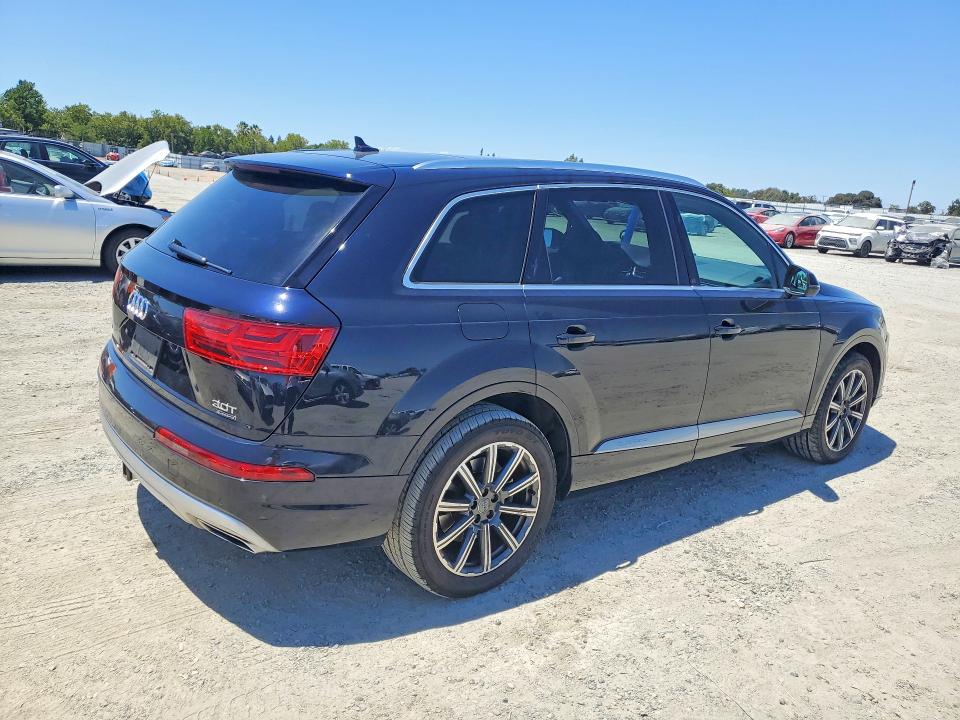2017 Audi Q7 VIN WA1LAAF73HD018320 COPART salvage auction — MINOR DENT/SCRATCHES, Ca - Salvage Certificate, sold $625 on 2026-07-23 (photo 3)