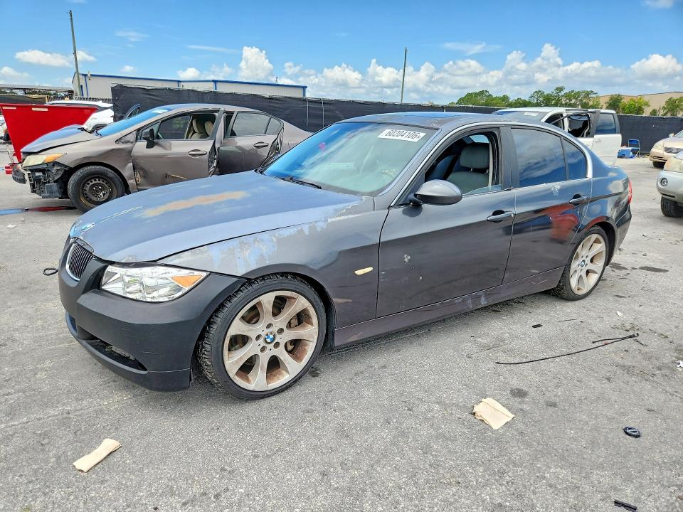 2007 BMW 3 series VIN WBAVB73517PA86582 COPART salvage auction — MINOR DENT/SCRATCHES, FL - CERT OF TITLE-REBUILT, sold $500 on 2026-07-21 (photo 1)
