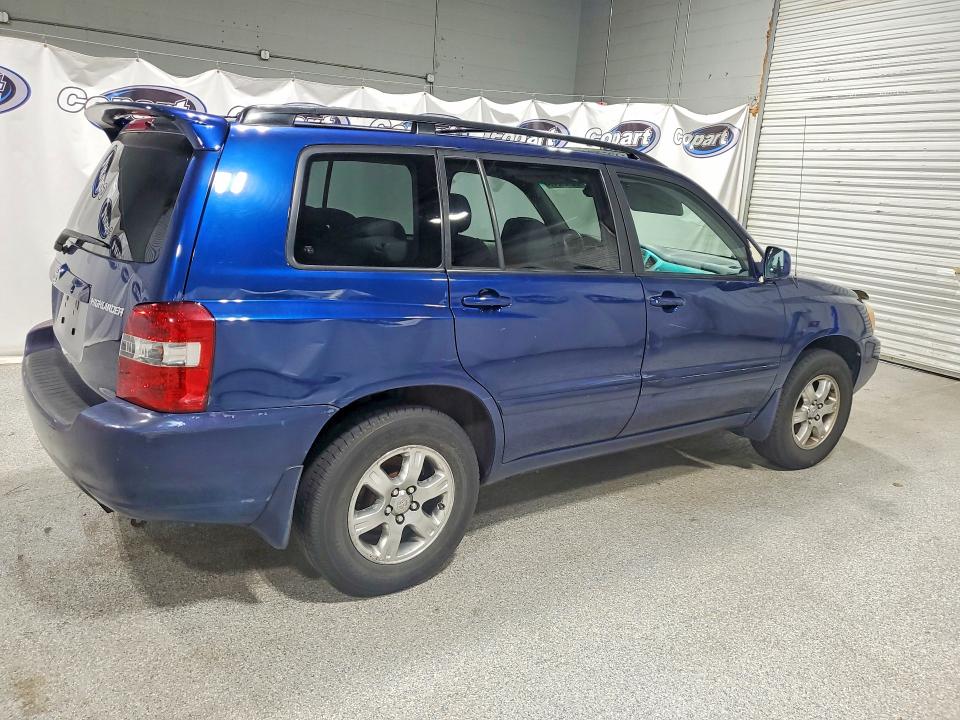 2005 Toyota Highlander VIN JTEDP21A050080869 COPART salvage auction — MINOR DENT/SCRATCHES, Wv - Certificate Of Title, sold $1,200 on 2026-07-28 (photo 3)