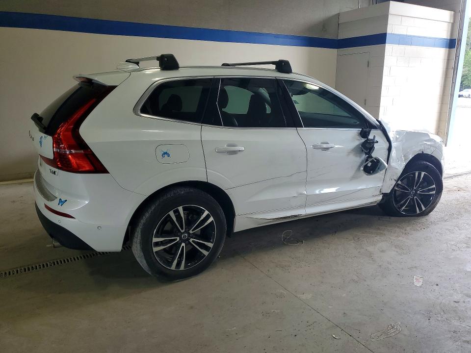 2018 Volvo Xc60 VIN YV4A22RK0J1031160 COPART salvage auction — SIDE, Va - Cert Of Title - Salvage, sold $2,100 on 2026-07-24 (photo 3)
