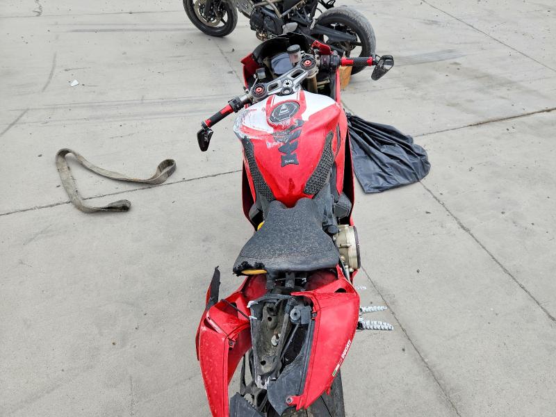 2012 Ducati Panigale VIN ZDM14BPW4CB004340 COPART salvage auction — REAR END, Ut - Salvage Certificate, sold $2,250 on 2026-09-03 (photo 6)