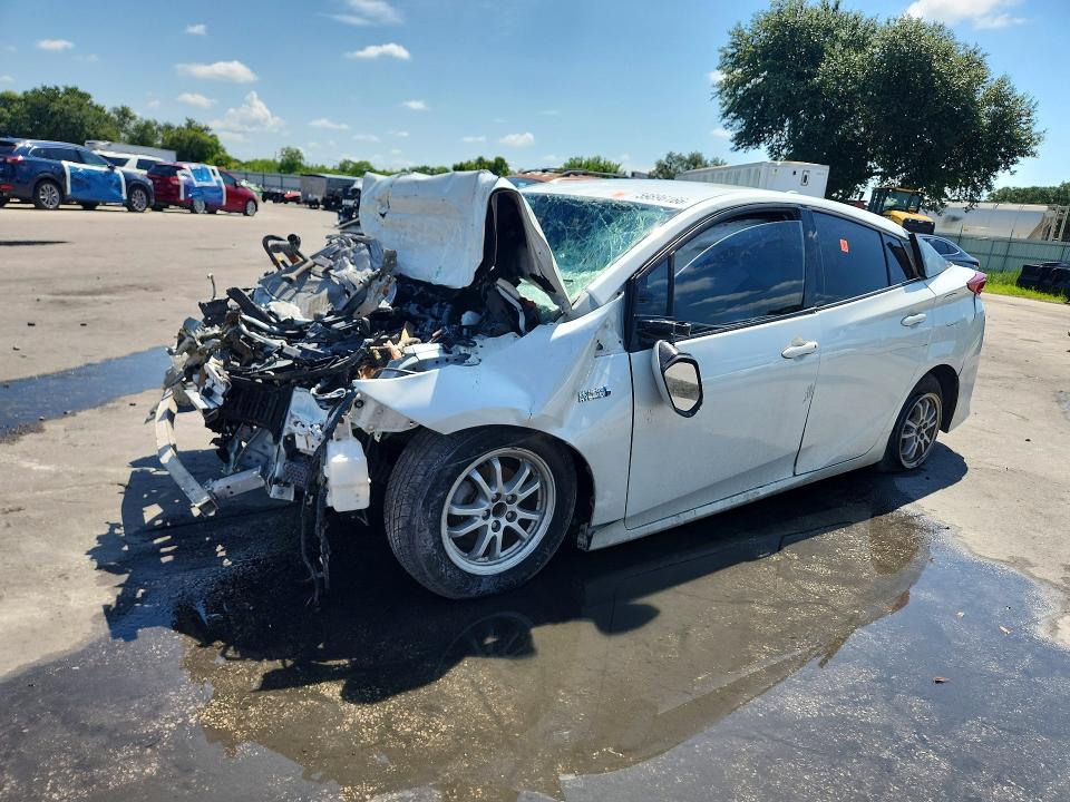 2017 Toyota Prius VIN JTDKARFP5H3028143 COPART salvage auction — FRONT END, Fl - Cert Of Title Slvg Rebuildable, sold $475 on 2026-07-28 (photo 1)